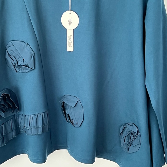 NWT Simply Vanité Vanite Couture Teal Blue Top, Flower Rosettes, OS - Picture 6 of 6